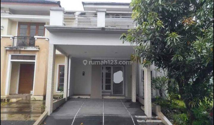 Disewakan Rumah Rapi Full Furnished di The Green 1