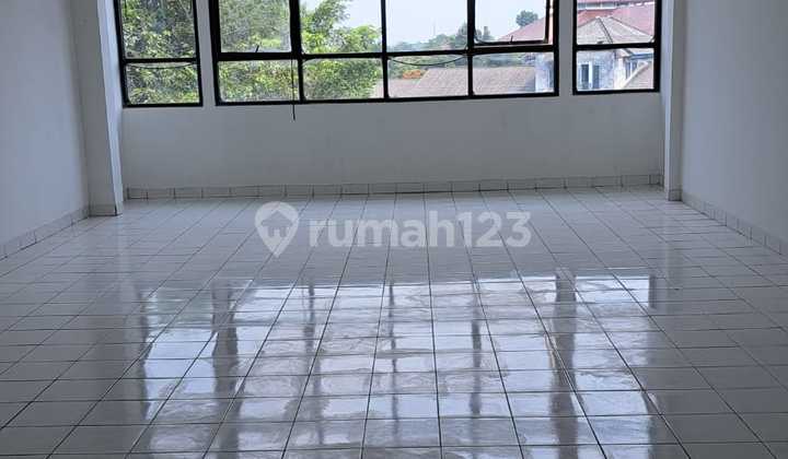 Disewakan Ruko Rapi Siap Pakai di Saga, Balaraja Tangerang 2