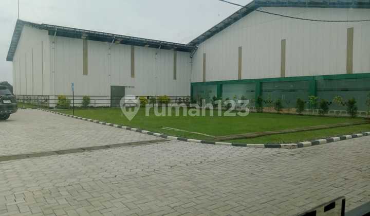 Dijual Eks Pabrik/Gudang siap Pakai Kondisi Bagus & Asri dalam Kawasan Industri 