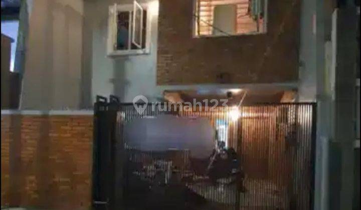 Dijual Rumah 3 Lt Industrial Terakota di Tanjung Duren Selatan 2