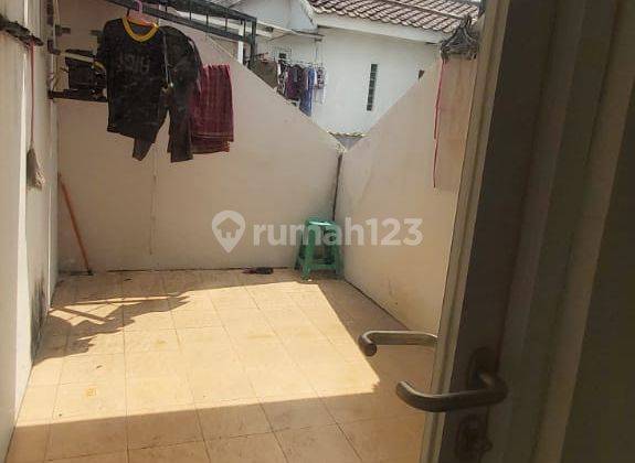 Disewakan Rumah Luas Rapi di Puspita Loka Bsd 2