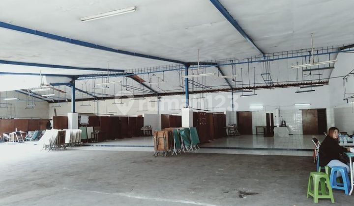 Dijual Bangunan Komersial dengan Lokasi Strategis di Jakarta Utara