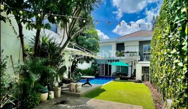 Di Jual Rumah asri dengan Taman Luas + private pool di mampang Jakarta selatan Di Jual Rumah asri dengan Taman Luas + private pool di mampang Jakarta selatan