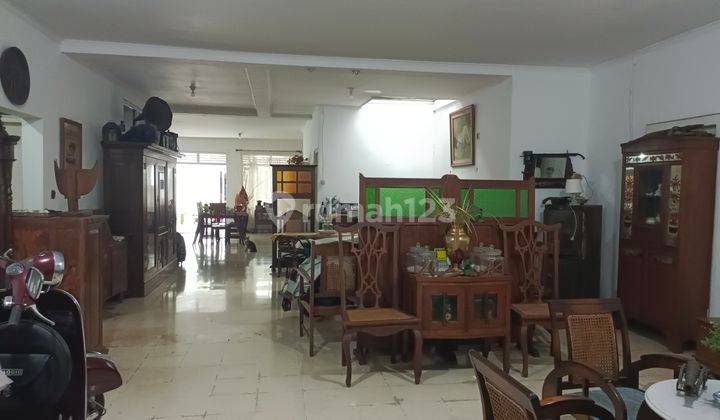 Rumah Butuh Renovasi Unfurnished SHM di Wijaya, Jakarta Selatan 2