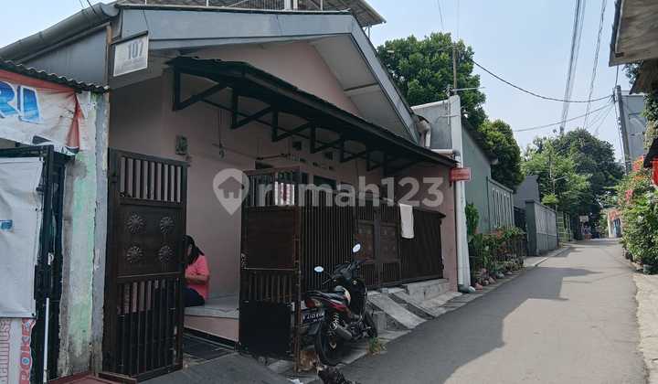 Dijual Kontrakan Aktif Strategis di Dekat Pintu Tol Bekasi Timur