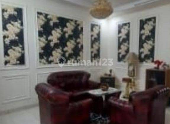 Rumah Megah & Kokoh di Condet Jakarta Timur 6