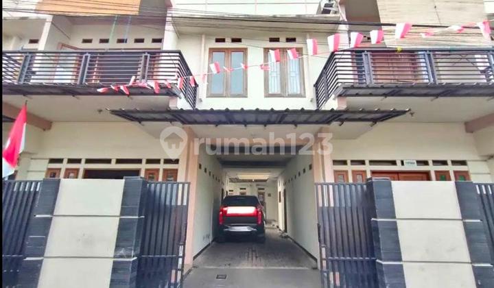 Rumah Kontrakan Aktif Area Komersial Di Jatiwaringin Bekasi