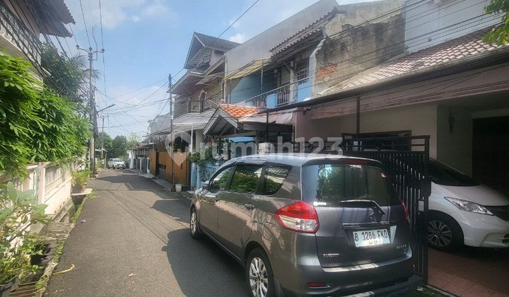 Hunian Kokoh Asri Nyaman Di Kebayoran Lama Jakarta Selatan 2