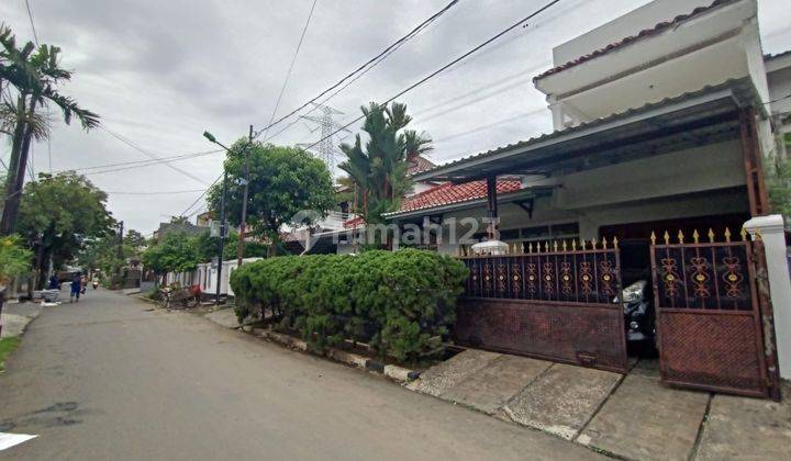 Rumah Terawat Siap Huni Lokasi Pondok Bambu Jakarta Timur 1