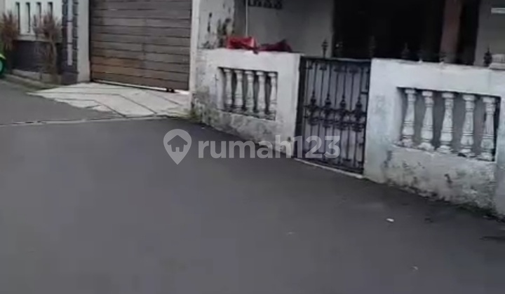 Rumah Lama Dipetukangan Utara 