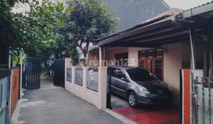 Rumah Di Petukangan Utara Jakarta Selatan Shm 1