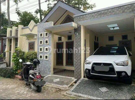 Rumah Second Bagus  Ciledug 1