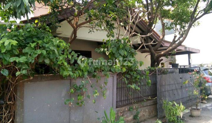 Dijual Rumah Induk Dan 3 Kost Rempoa 1