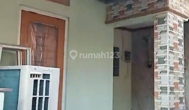 Dijual Rumah 2 Lantai Dekat Graha Raya 1