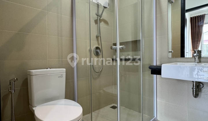 For Sale House in Pik 2, Riverside Cluster