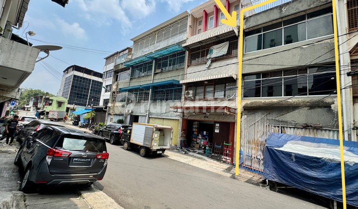 Dijual Ruko Strategis di Jalan Telepon Kota, Tambora, Jakarta Barat Dijual Ruko Strategis di Jalan Telepon Kota, Tambora, Jakarta Barat