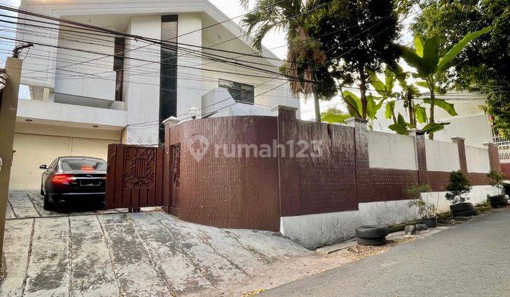 Rumah Mewah di Jalan Bangka, Jakarta Selatan 1