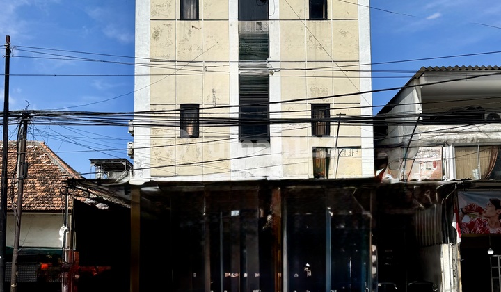 Dijual Ruko Kos-Kosan 3 Lantai di Jalan Deli, Koja, Jakarta Utara