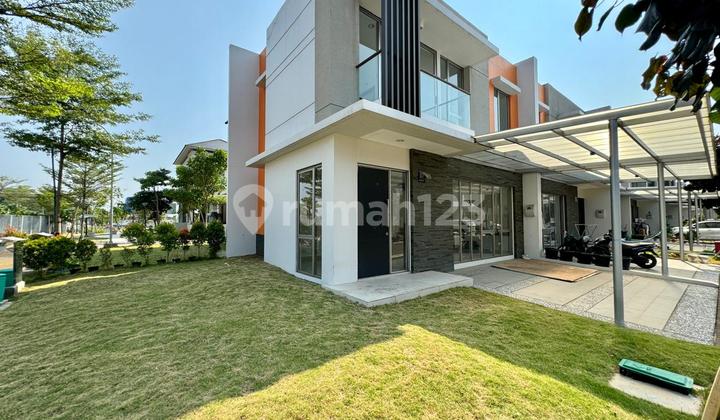 For Sale House in Pik 2, Riverside Cluster