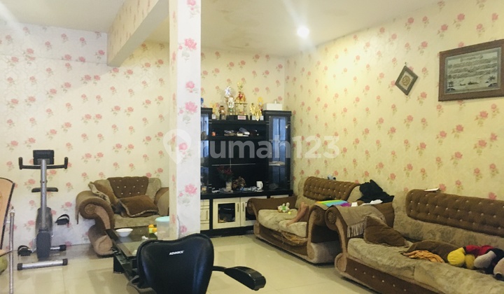 House for Sale in West Cengkareng