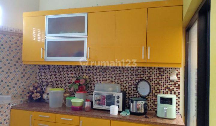 Rumah 2 Lantai Bagus Furnished SHM Dekat Alun alun Kota Serang 10