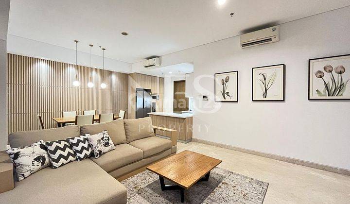 Sewa 1 Park Avenue 3 BR + 1 Study, 177 Sqm, Bagus Fully Furnished 2