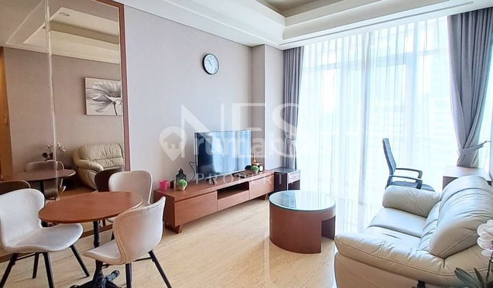 Jual Apartemen South Hills 2 Br, Bagus, Furnished, di Kuningan Jual Apartemen South Hills 2 Br, Bagus, Furnished, di Kuningan