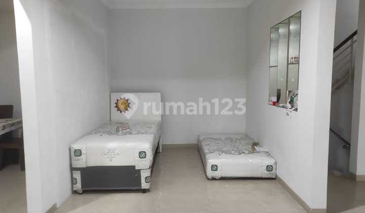 Rumah 2 Lantai The Green BSD 15