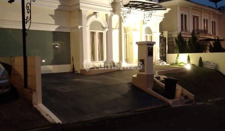 Rumah Tinggal 2 Lantai di Les Belles Maison, Tangerang Selatan 1