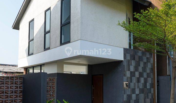 Jual Rumah 2 Lantai di Cluster Chelsea Modern Home, Jakarta Timur 2