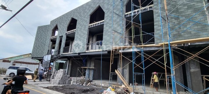 Shop House Complex In Strategic Location In Berawa, Canggu 10