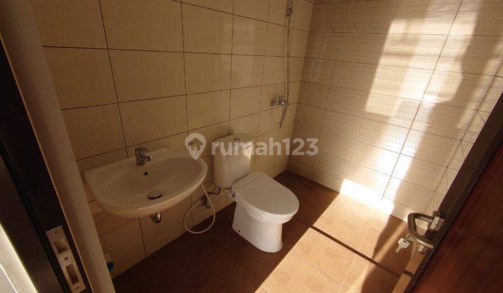 Rumah 3 Lantai Bandung Utara Dekat Dago Cigadung 7