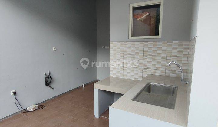 Rumah 3 Lantai Bandung Utara Dekat Dago Cigadung 10
