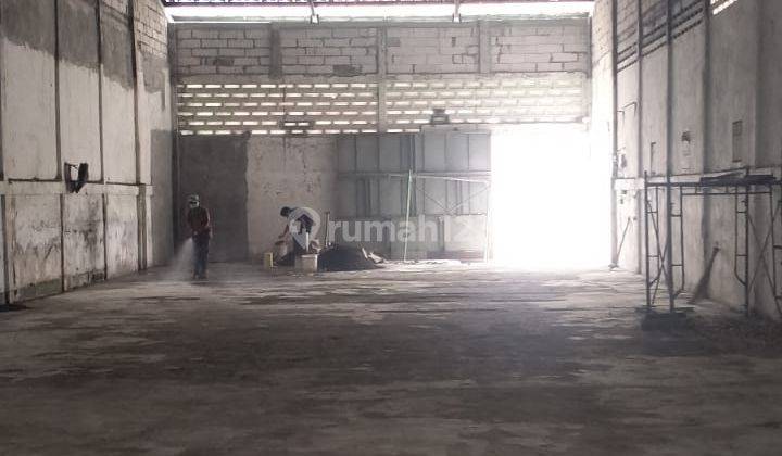 Gudang di Raya Tropodo , Surabaya 440 M2  1