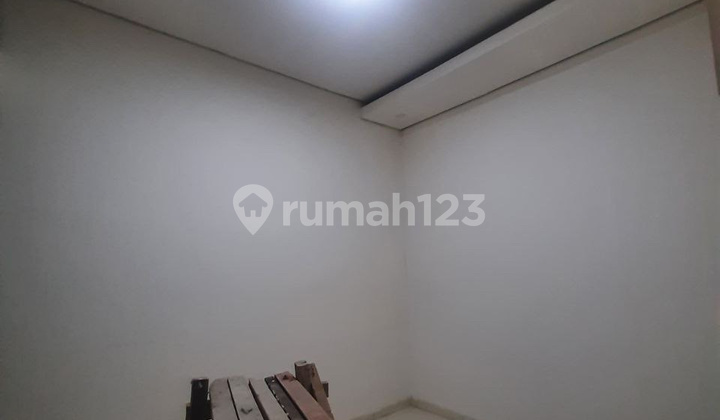 Dijual Medokan sawah timur, Rumah baru 2 lantai pojok balkon melingkar  6