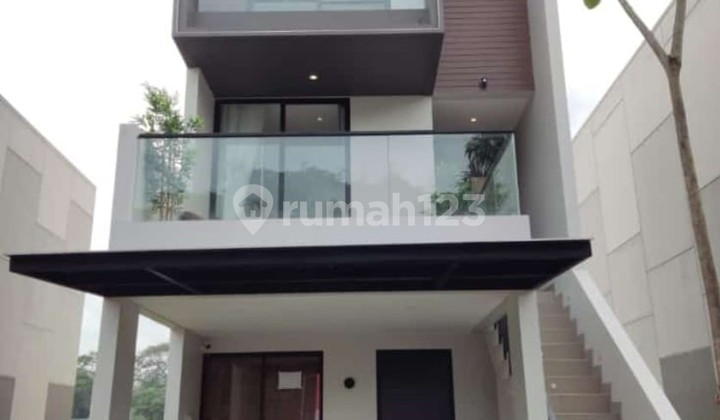 Dijual Rumah Golf Island 5x12,5 Lavender 3lantai Unit Jarang Ada