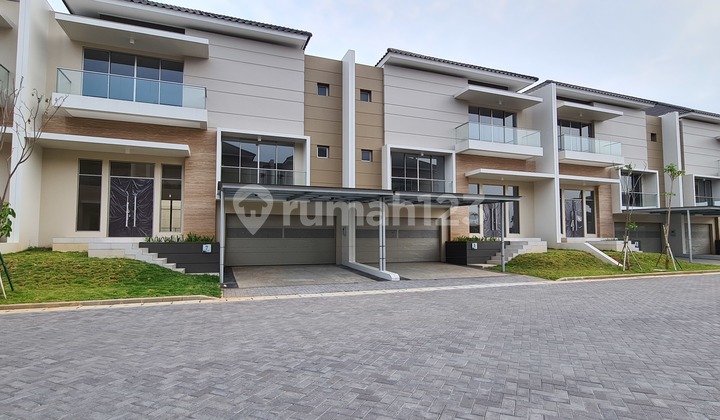 For Sale Golf Island PIK House 12x30 Walnut 4+1 Bedrooms Rare Unit