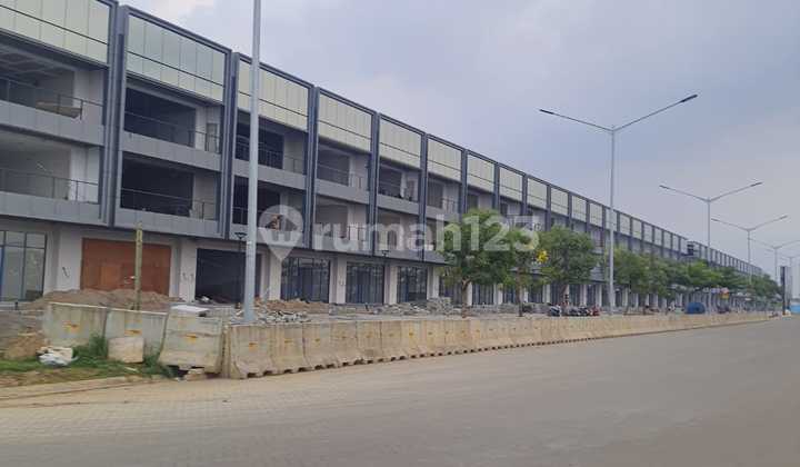 For Rent Soho Ebony Golf Island Size 8x18 For Rent Soho Ebony Golf Island Size 8x18