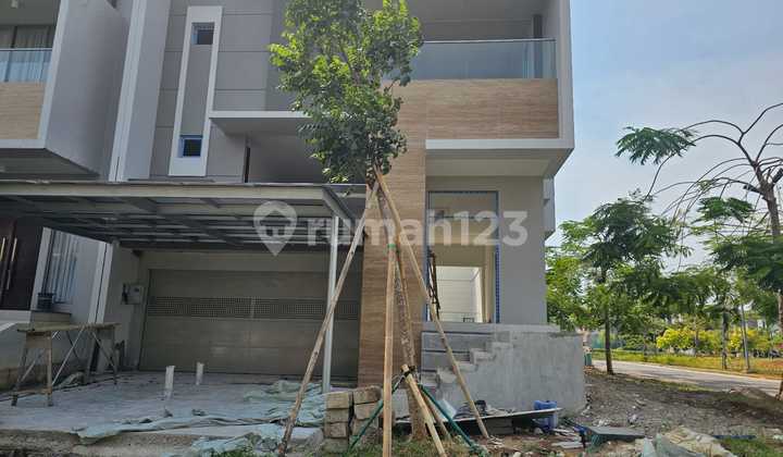Dijual Rumah Golf Island Uk 12x25 Hoek Lokasi Sangat Bagus