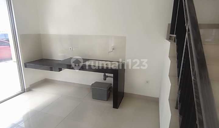 Disewakan Rumah Pik 2 Uk 8x12.5 Millenial Kondisi Baik 1