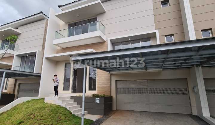 Dijual Rumah Golf Island Pik Tipe Walnut Uk 12x30 2.5 Lantai Cluster Favorit Termurah