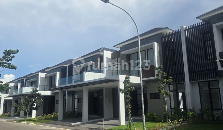 Disewakan Rumah Pik 2 Permata Hijau Residence 10x20 Kt 4+1 Bagus