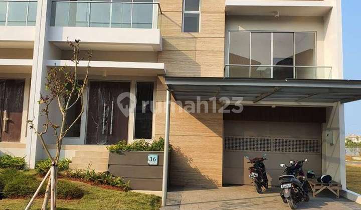 For Rent Golf Island House 10x20 Luxury Cluster Affordable Price