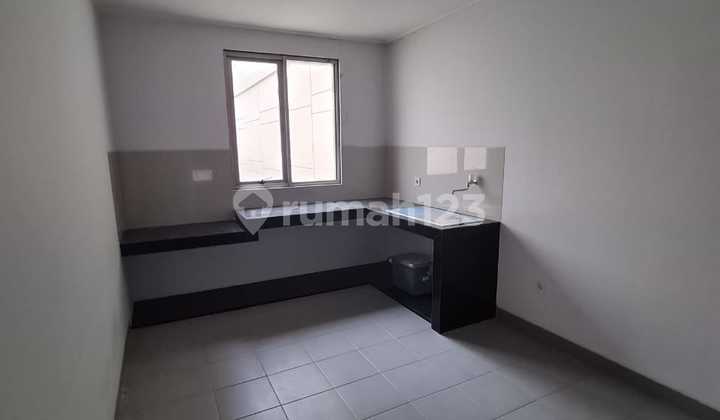 Disewa Rumah Golf Island PIK Type Walnut Uk 12x30 Kosongan  2