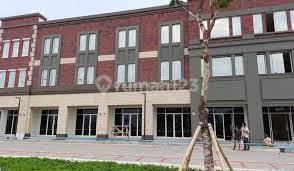 Disewakan Ruko Boston Pik 2 Uk 4,5x15 3 Lantai Siap Huni 