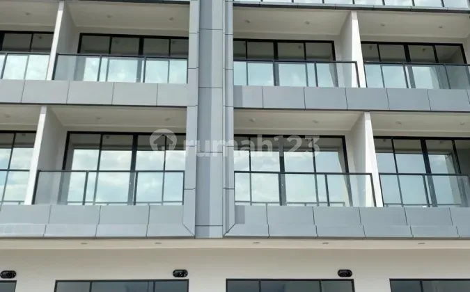 For Rent: Adjacent Shophouse in Mega Kuningan PIK2, Facing Inwards, Size 4.5x18, 3 Floors