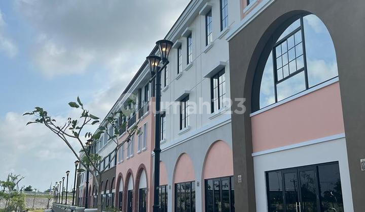 For Rent: Osaka Shop House in PIK 2, Lake Facing, Size 4.5x15, 3 Floors, Good Location 2