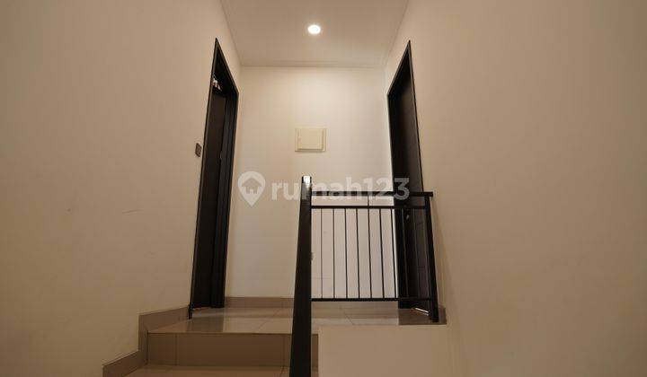 Dijual Rumah Pik 2 Uk 6x12,5 Hoek Fully Furnished Smart Home Cluster Bagus 2