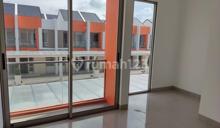 Disewakan Rumah Pik 2 Uk 4.5x12.5 2Lantai Siap Huni  2