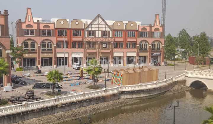 For Rent Lariviera PIK 2 Size 4.5X15 Lake Facing 3 Floors